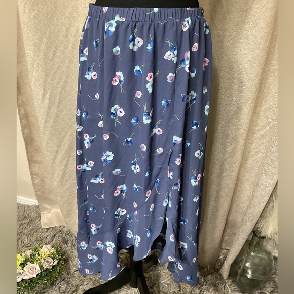 Gap Floral Ruffle Wrap Midi Skirt - Picture 2 of 10